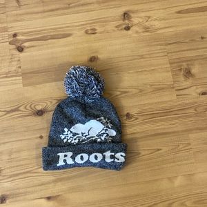 Roots beanie